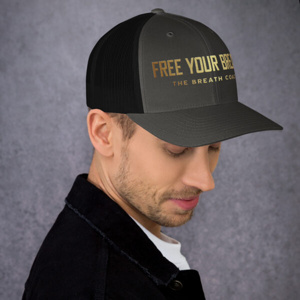 Trucker-Breath-Cap – Bild 15