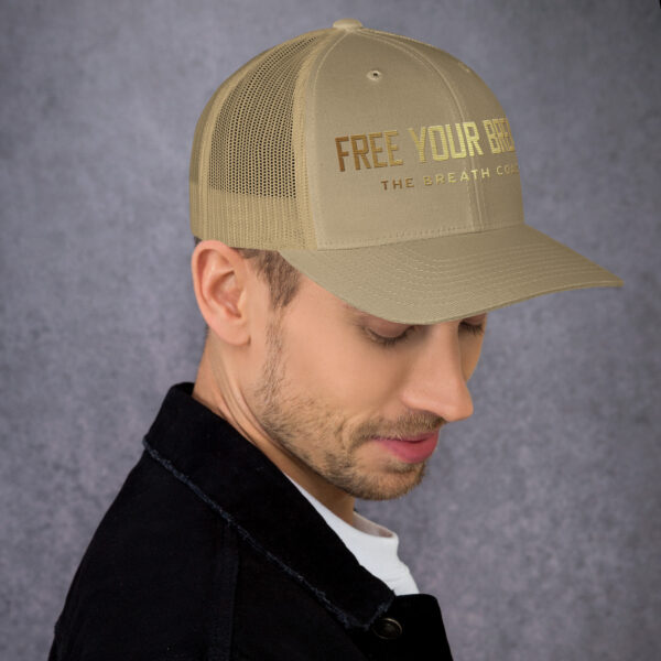 Trucker-Breath-Cap – Bild 30