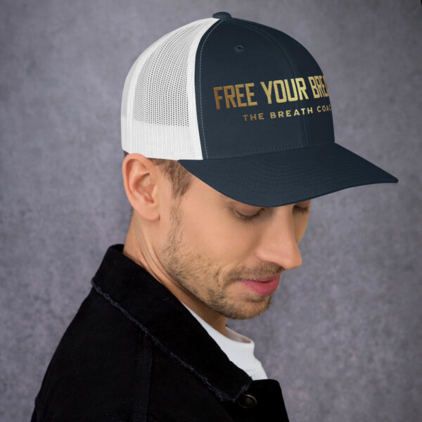 Trucker-Breath-Cap – Bild 12